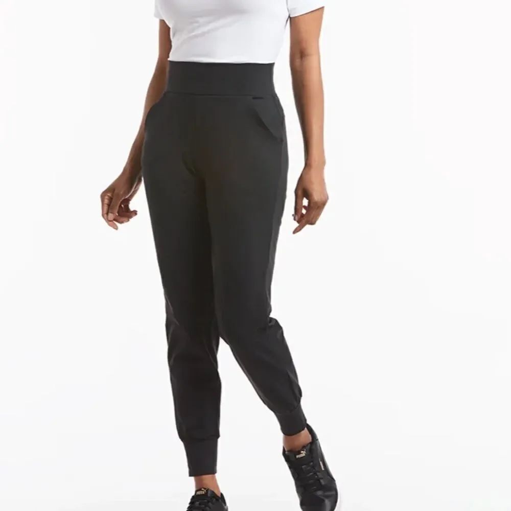 PR black joggers